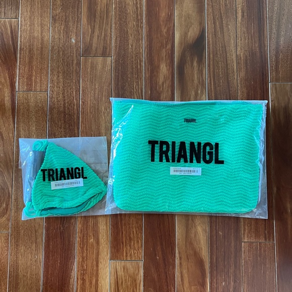 Triangl Swimwear Set - Picture 3 of 3